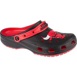 ČERNÉ PÁNSKÉ NAZOUVÁKY CROCS CLASSIC NBA CHICAGO BULLS CLOG 209441-6WC Velikost: 42/43