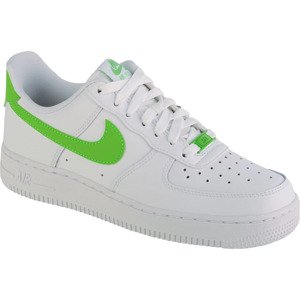 BÍLO-ZELENÉ DÁMSKÉ TENISKY NIKE AIR FORCE 1 07 DD8959-112 Velikost: 36.5