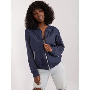 TMAVĚ MODRÁ PROŠÍVANÁ BOMBER MIKINA RV-BL-8223.05-DARK BLUE Velikost: S/M