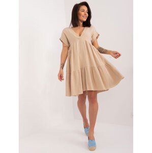 BÉŽOVÉ OVERSIZE MINI ŠATY S VÝSTŘIHEM DHJ-SK-6873.68-BEIGE Velikost: ONE SIZE