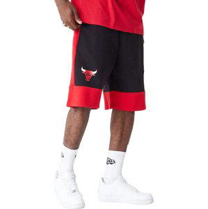 ČERNO-ČERVENÉ PÁNSKÉ KRAŤASY NEW ERA NBA COLOUR BLOCK SHORT BULLS 60416373 Velikost: L