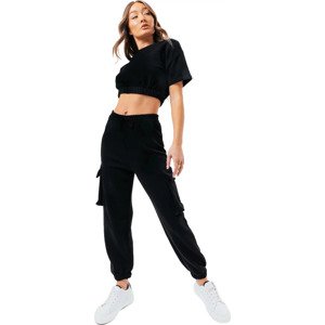 ČERNÁ SOUPRAVA TOPU A TEPLÁKŮ JUSTHYPE SWEAT CROP T-SHIRT-CARGO JOGGERS LABON005 Velikost: 38