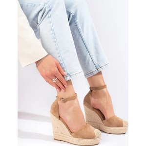 BÉŽOVÉ STYLOVÉ ESPADRILKY NA KLÍNKU BL1919KH Velikost: 40