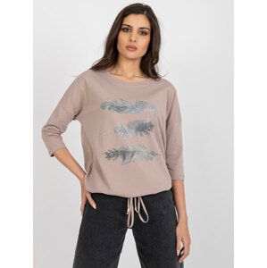 BÉŽOVÉ TRIČKO ANISA S APLIKACÍ SRDÍČEK S KAMÍNKY -RV-BZ-0226.34P-BEIGE Velikost: S/M