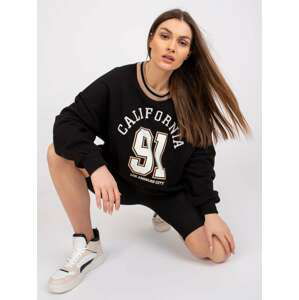 ČERNÁ OVERSIZE MIKINA SUZANNE S NÁPISEM "CALIFORNIA 91" -FA-BL-7650.40-BLACK Velikost: ONE SIZE