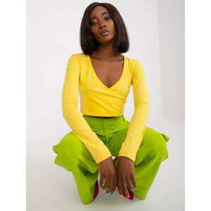 ŽLUTÝ ZAVINOVACÍ CROP TOP PAOLA -RV-BZ-7682.47-YELLOW Velikost: S