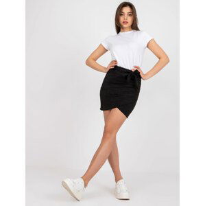 ČERNÁ SEMIŠOVÁ SUKNĚ -DHJ-SD-15680.28X-BLACK Velikost: XL