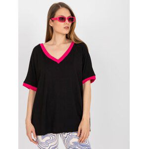 ČERNO-RŮŽOVÉ DÁMSKÉ OVERSIZE TRIČKO S VÝSTŘIHEM FA-BZ-7766.81P-BLACK-PINK Velikost: ONE SIZE