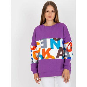 TMAVĚ FIALOVÁ MIKINA S PÍSMENY EM-BL-627.91-DARK PURPLE Velikost: S/M