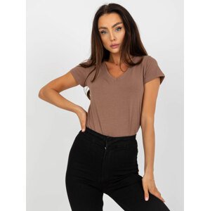 TMAVĚ BÉŽOVÉ TRIČKO S VÝSTŘIHEM DO V B-012.83P-DARK BEIGE Velikost: XL