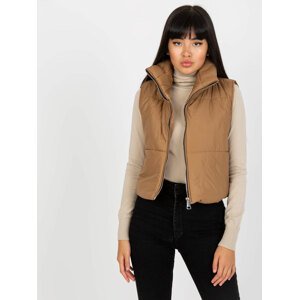 SVĚTLE HNĚDÁ ZKRÁCENÁ VESTA TW-KZ-BI-82230.19-LIGHT BROWN Velikost: ONE SIZE