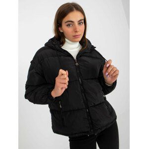 ČERNÁ ZIMNÍ BUNDA S ODEPÍNACÍMI RUKÁVY NM-KR-P22-6657.28P-BLACK Velikost: XL