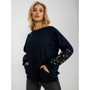 TMAVĚ MODRÁ MIKINA S VÝŠIVKOU KVĚTIN RV-BL-8061.97-DARK BLUE Velikost: S/M