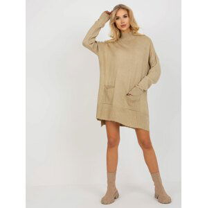 BÉŽOVÝ DELŠÍ SVETR S KAPSAMI RV-SW-7051.95P-BEIGE Velikost: ONE SIZE