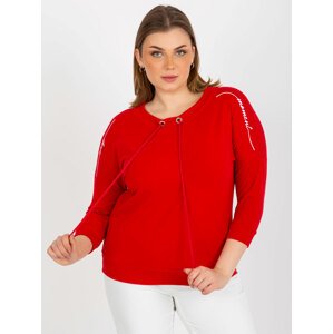 ČERVENÉ TRIČKO S NÁPISY NA RAMENOU -RV-BZ-8459.10X-RED Velikost: ONE SIZE