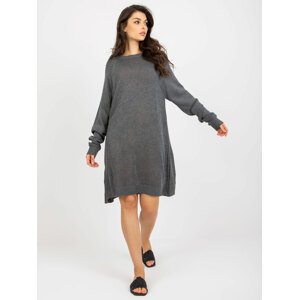 TMAVĚ ŠEDÉ SVETROVÉ OVERSIZE ŠATY BA-SW-9005.36P-DARK GREY Velikost: ONE SIZE