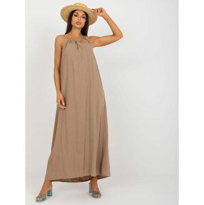 TMAVĚ BÉŽOVÉ MAXI ŠATY NA RAMÍNKA TW-SK-BE-203D.38P-DARK BEIGE Velikost: XL