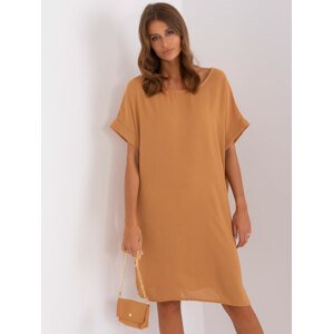 SVĚTLE HNĚDÉ VOLNÉ MINI ŠATY S KABELKOU DHJ-SK-5323.09-LIGHT BROWN Velikost: ONE SIZE