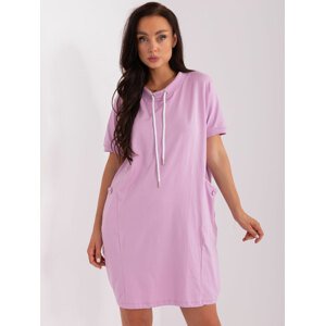 SVĚTLE FIALOVÉ ŠATY S KAPSAMI -RV-SK-8723.89P-LIGHT PURPLE Velikost: S/M