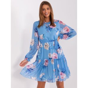 Modré květinové šaty s páskem -LK-SK-509408.03X-blue Velikost: S/M