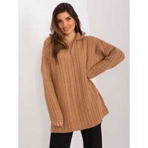 HNĚDÝ OVERSIZE ROLÁK S COPÁNKOVÝM VZOREM A ZIPEM BA-SW-0282.13P-CAMEL Velikost: ONE SIZE