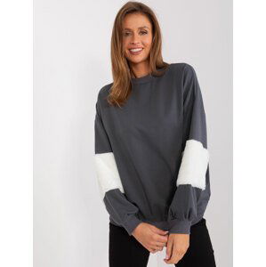 ŠEDÁ MIKINA S CHLUPATOU APLIKACÍ NA RUKÁVECH FA-BL-8903.26-GREY Velikost: ONE SIZE