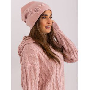 RŮŽOVÁ ČEPICE S KVĚTINOVOU APLIKACÍ -AT-CZ-2329.76-LIGHT PINK Velikost: ONE SIZE