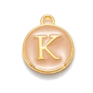 Kovový přívěšek s písmenem K, krémový, 14x12x2 mm