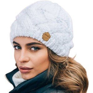 Dámská zimní čepice zateplená, kostkovaný vzor, akrylové vlákno, univerzální velikost, krémová barva