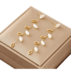 Dlouhé zlaté náušnice s perleťovými listy z chirurgické oceli, 7,5 cm