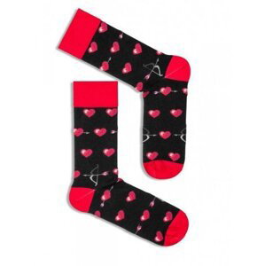 Milena Avangard Valentýnské 0125 Pánské ponožky 42-46 czarny-czerwony serce