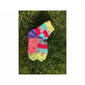 Ponožky od Magdy Ručně pletené veselé ponožky vel. 31-34 Barva: sv.zelená-růžová
