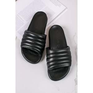 Černé kožené nízké pantofle 1-27149