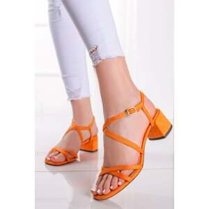 Oranžové sandály na hrubém podpatku 1-28204