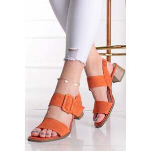 Oranžové kožené sandály na hrubém podpatku 9-28211