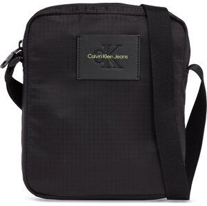 Brašna Calvin Klein Jeans Sport Essentials Reporter18 L K50K511791 Black/Sharp Green 0GX