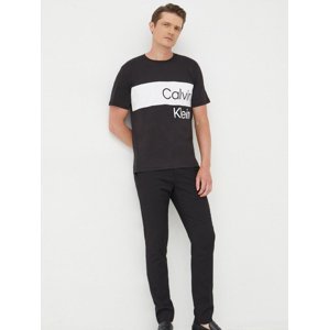 Calvin Klein pánské černé tričko INSTITUTIONAL BLOCKING - XL (BEH)