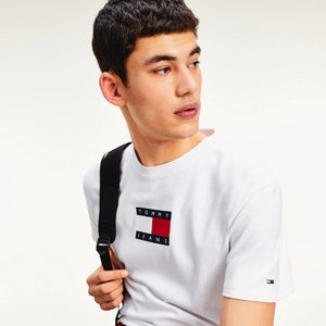 Tommy Jeans pánské bílé tričko Flag - S (YBR)