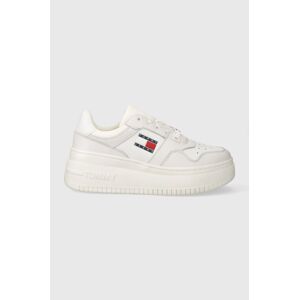 Sneakers boty Tommy Jeans TJW RETRO BASKET FLATFORM bílá barva, EN0EN02536