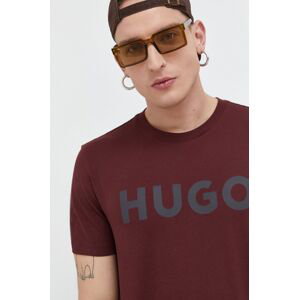 Bavlněné tričko HUGO vínová barva, s potiskem
