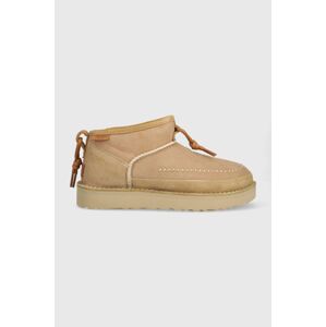 Semišové sněhule UGG Ultra Mini Crafted Regenerate béžová barva, 1152953