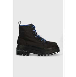 Farmářky Calvin Klein Jeans TOOTHY COMBAT BOOT SOFTNY dámské, černá barva, na platformě, YW0YW00948