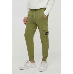 Bavlněné tepláky Calvin Klein Jeans zelená barva, J30J324683