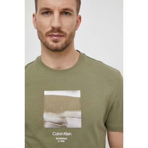 Bavlněné tričko Calvin Klein zelená barva, s potiskem