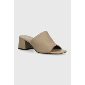 Pantofle Calvin Klein HEEL MULE 45 MONOCQ dámské, béžová barva, na podpatku, HW0HW01936