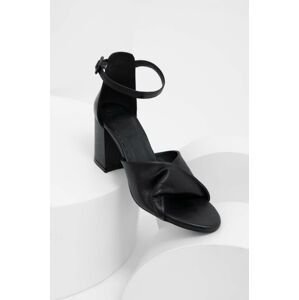 Kožené sandály Answear Lab černá barva