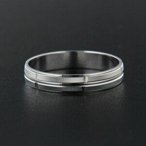 Stříbrný prsten 13834