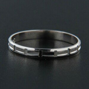 Stříbrný prsten 13839