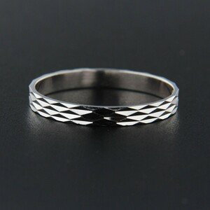 Stříbrný prsten 13843
