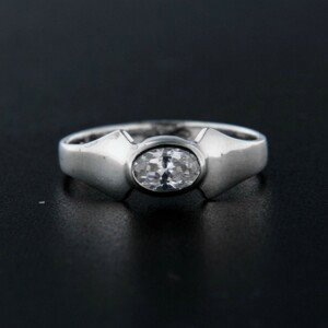 Stříbrný prsten 14200